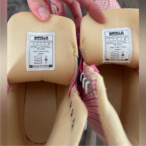 IMPALA ROLLERSKATES Pink Tartan Quad Retro Skates Sz 8 - Picture 11 of 12